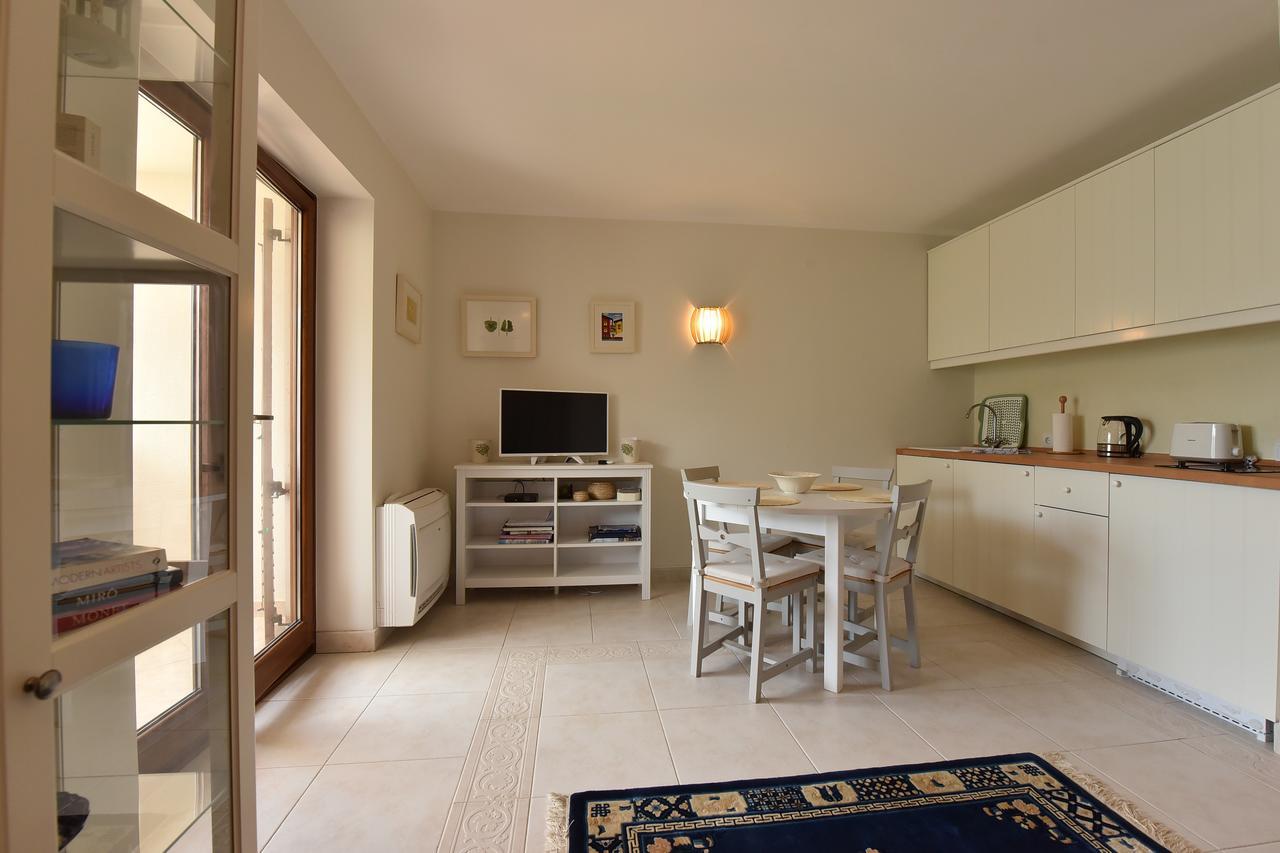 Apartment Maniva