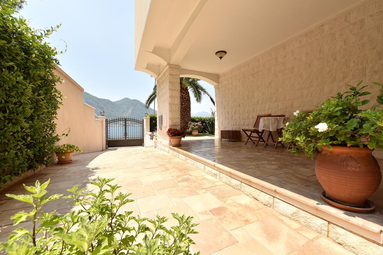 Maniva Apartment *